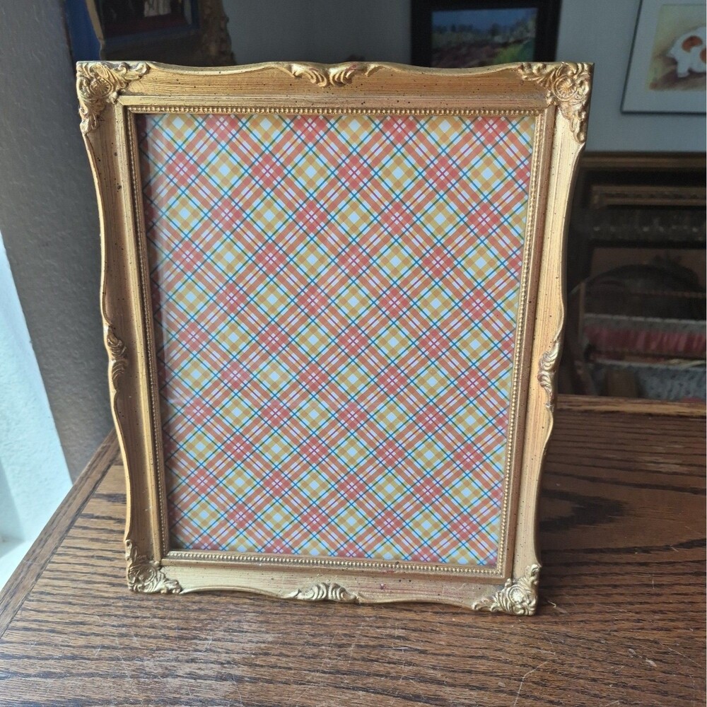 VTG Ornate Victorian Style Gold Wood Picture Frame Glass Photo Size 8 X 10" Art